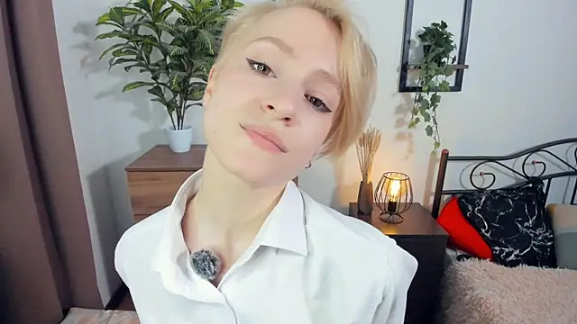 Snapshot of JanettePerro chatting on 11, 7, 2026 JanettePerro online show from 11, 7, 2026