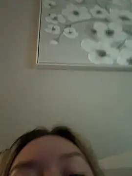 Snapshot of coniebunnyy chatting on 10, 7, 2026 coniebunnyy online show from 10, 7, 2026