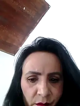 Julianna     online show from 14, 7, 2026