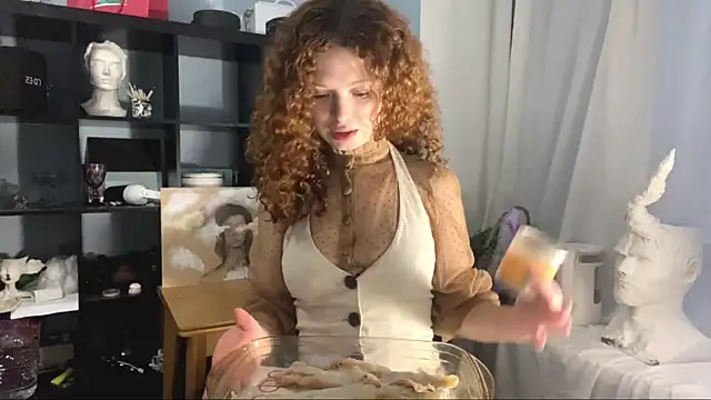 ElenaVanderbilt online show from 10, 7, 2026