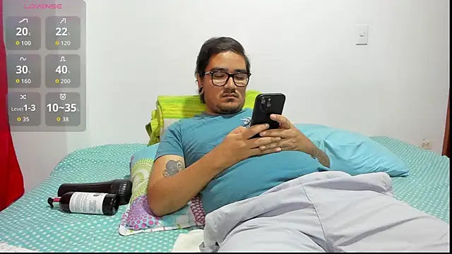 Snapshot of Axel_hornyy chatting on 16, 7, 2026 Axel hornyy online show from 16, 7, 2026
