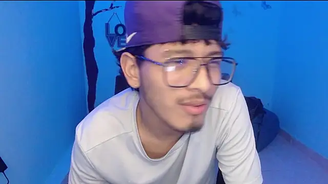 Snapshot of king_mathew chatting on 11, 7, 2026 king mathew online show from 11, 7, 2026