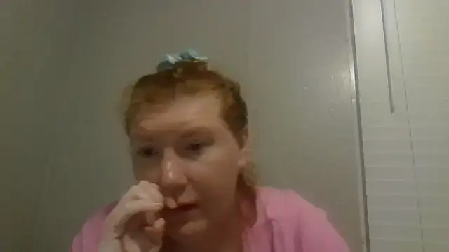 Snapshot of lollylux chatting on 18, 7, 2026 lollylux online show from 18, 7, 2026