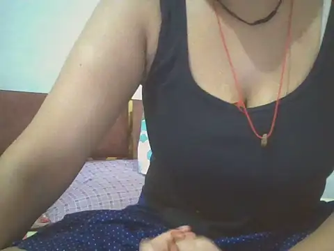 Snapshot of cute_girl_12 chatting on 21, 7, 2026 cute girl 12 online show from 21, 7, 2026