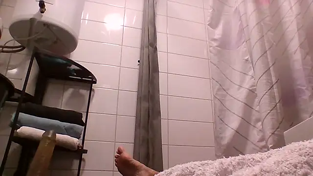 Snapshot of FreakyMaggie chatting on 27, 7, 2026 FreakyMaggie online show from 27, 7, 2026