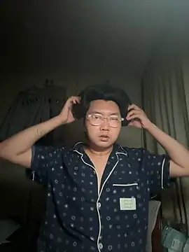 Snapshot of karuhikaru chatting on 11, 7, 2026 karuhikaru online show from 11, 7, 2026