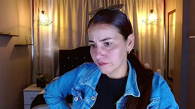 Snapshot of kathekitten chatting on 15, 7, 2026 kathekitten online show from 15, 7, 2026
