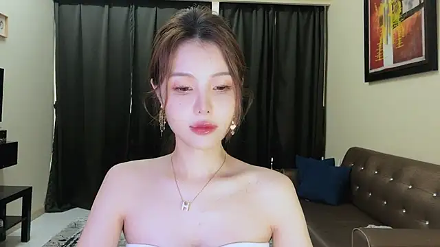 Snapshot of Yuki_Juicy chatting on 15, 7, 2026 Yuki Juicy online show from 15, 7, 2026