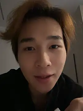Snapshot of KunKunJuice chatting on 12, 7, 2026 KunKunJuice online show from 12, 7, 2026