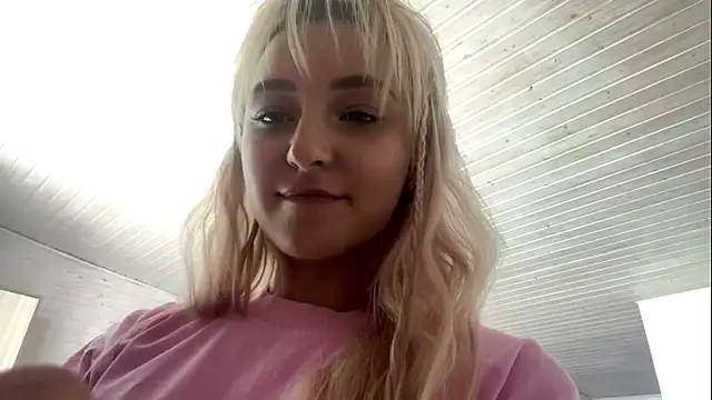 Snapshot of LilEvi chatting on 13, 7, 2026 LilEvi online show from 13, 7, 2026