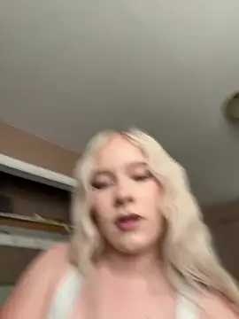 Snapshot of Chloebabyluv chatting on 15, 7, 2026 Chloebabyluv online show from 15, 7, 2026