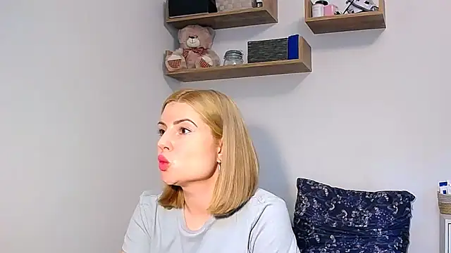 Snapshot of alisenties chatting on 24, 9, 2025 alisenties online show from 24, 9, 2025