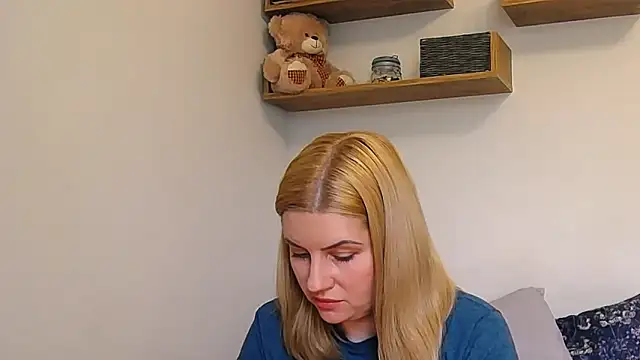 alisenties online show from 23, 4, 2026