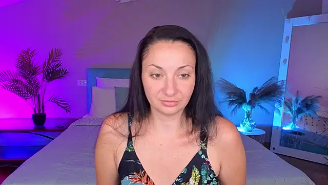 Snapshot of LadyyNoir chatting on 15, 7, 2026 LadyyNoir online show from 15, 7, 2026
