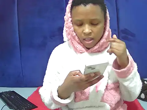 Snapshot of Serafyynxo chatting on 15, 7, 2026 Serafyynxo online show from 15, 7, 2026