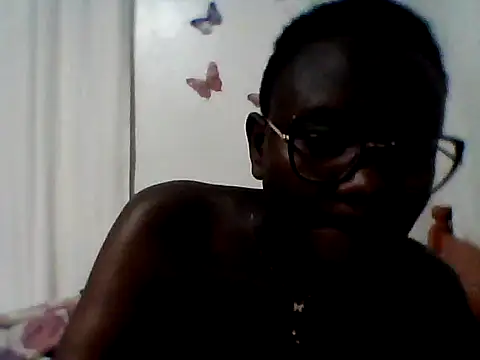 Snapshot of finegirlsheila chatting on 15, 7, 2026 finegirlsheila online show from 15, 7, 2026