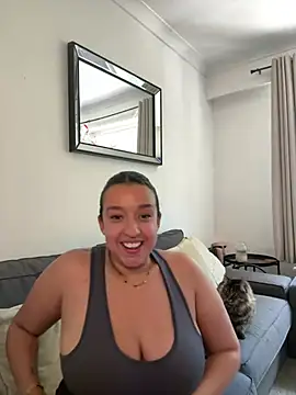 Snapshot of MrsMischief chatting on 15, 7, 2026 MrsMischief online show from 15, 7, 2026