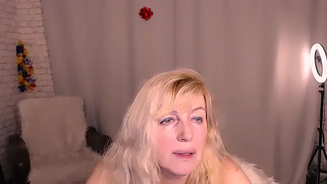 Samantha Si online show from 18, 1, 2025