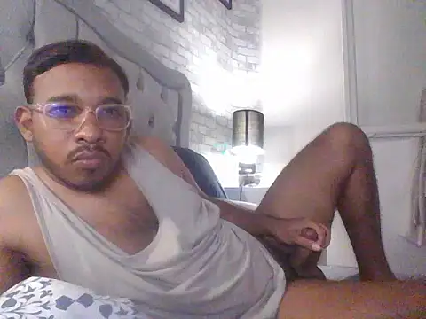 Snapshot of Benji-Monro chatting on 25, 7, 2026 Benji-Monro online show from 25, 7, 2026