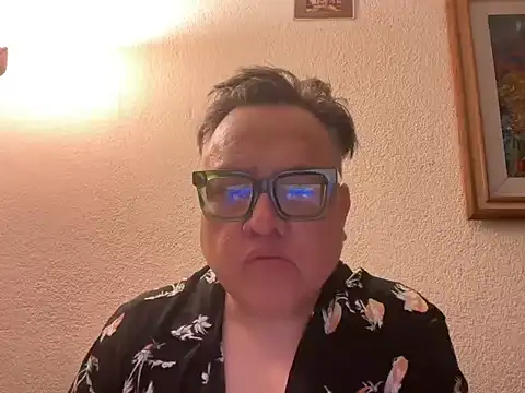 Snapshot of PROELIUM1977 chatting on 17, 7, 2026 PROELIUM1977 online show from 17, 7, 2026