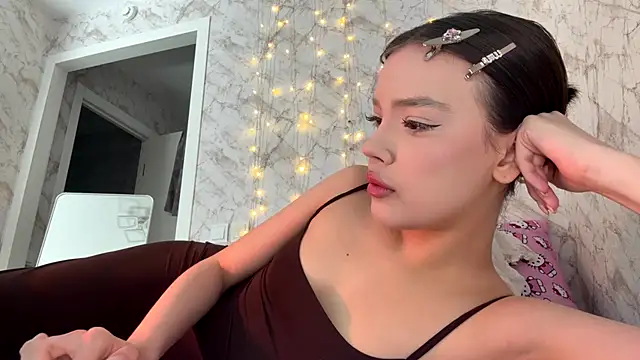 Snapshot of JenniferJenny_ chatting on 15, 7, 2026 JenniferJenny online show from 15, 7, 2026