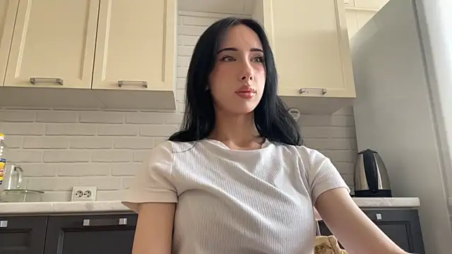 Snapshot of IsabellaQiueen chatting on 18, 7, 2026 IsabellaQiueen online show from 18, 7, 2026