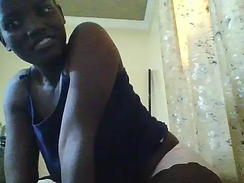 Snapshot of chariebaby chatting on 18, 7, 2026 chariebaby online show from 18, 7, 2026