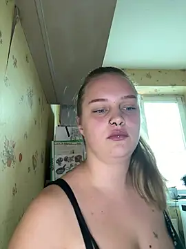 Snapshot of Laylaa_Rose chatting on 22, 7, 2026 Laylaa Rose online show from 22, 7, 2026