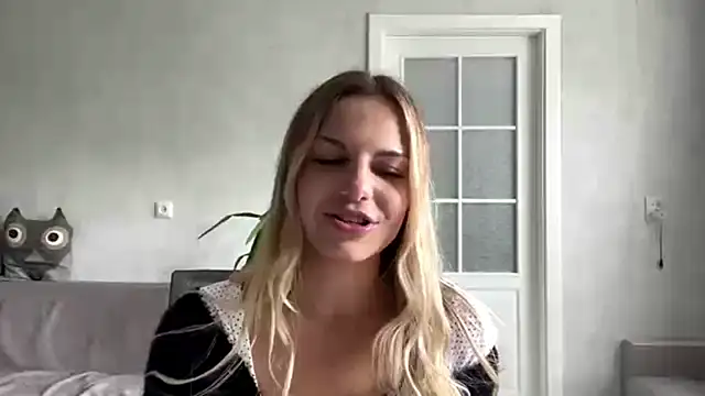 Snapshot of LaraineDomebo chatting on 20, 7, 2026 LaraineDomebo online show from 20, 7, 2026