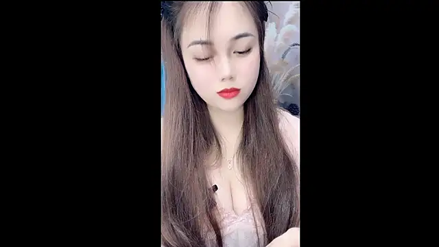 Snapshot of My-SunshinEe chatting on 24, 7, 2026 My-SunshinEe online show from 24, 7, 2026