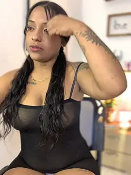 Snapshot of TiffanyCanela chatting on 15, 7, 2026 TiffanyCanela online show from 15, 7, 2026