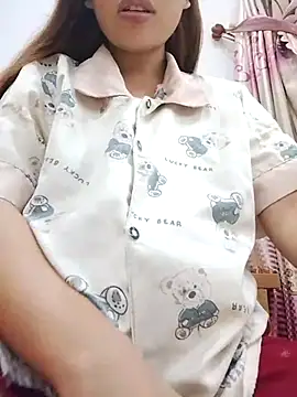 Snapshot of Mili-20 chatting on 24, 7, 2026 Mili-20 online show from 24, 7, 2026