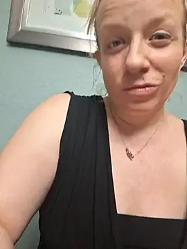 Snapshot of XxMs_StarzxX chatting on 14, 2, 2025 XxMs StarzxX online show from 14, 2, 2025