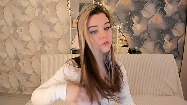 Snapshot of elly_pops chatting on 25, 7, 2026 elly pops online show from 25, 7, 2026