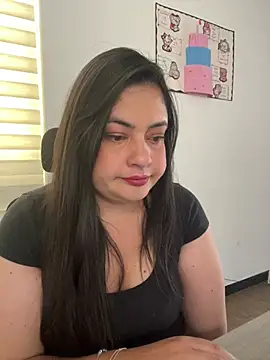 Snapshot of Antonella_Bernal_ chatting on 16, 7, 2026 Antonella Bernal online show from 16, 7, 2026