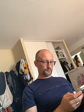 Snapshot of Rosbif69 chatting on 20, 7, 2026 Rosbif69 online show from 20, 7, 2026