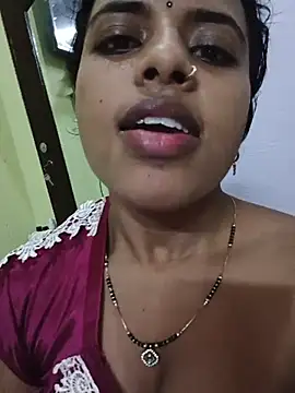 Snapshot of DesiCutie01 chatting on 17, 7, 2026 DesiCutie01 online show from 17, 7, 2026