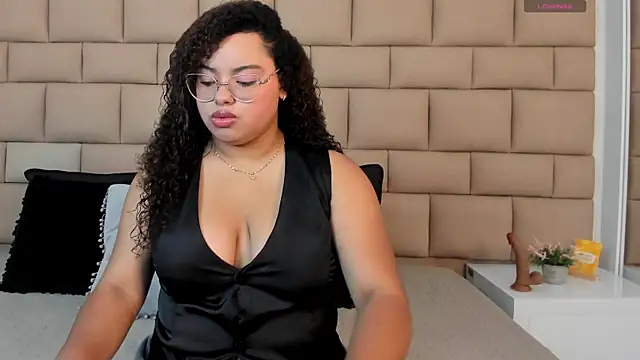 Snapshot of AmandaNapoles chatting on 1, 8, 2026 AmandaNapoles online show from 1, 8, 2026