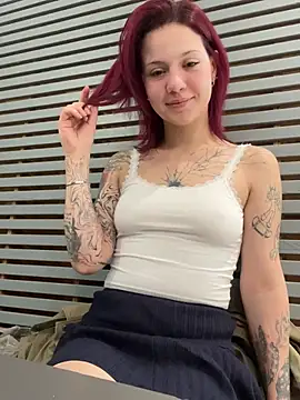 Snapshot of Lilly__Kiss chatting on 20, 7, 2026 Lilly Kiss online show from 20, 7, 2026
