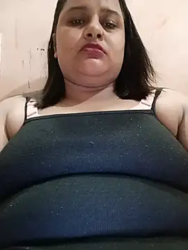 Snapshot of Queen_Karishma chatting on 17, 7, 2026 Queen Karishma online show from 17, 7, 2026