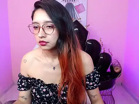 Snapshot of Nahomi_xxx chatting on 17, 7, 2026 Nahomi xxx online show from 17, 7, 2026