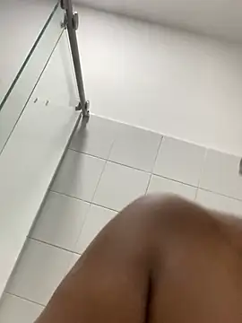 miaccollinss online show from 17, 7, 2026