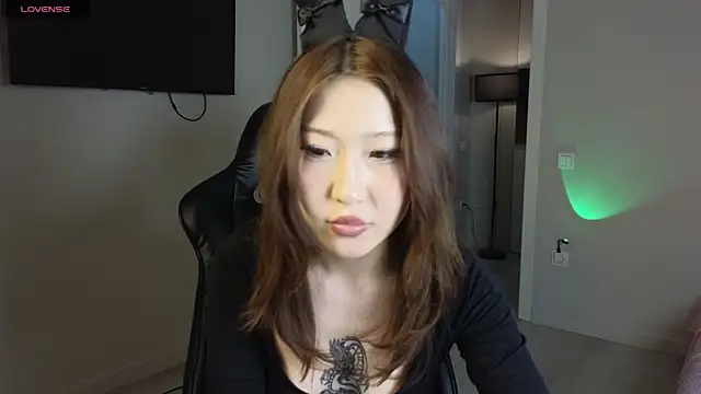 Snapshot of twilight_sakura chatting on 21, 7, 2026 twilight sakura online show from 21, 7, 2026