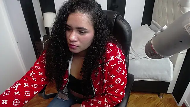 Snapshot of aurora_scott chatting on 17, 7, 2026 aurora scott online show from 17, 7, 2026
