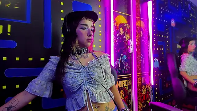 NixzDolls online show from 18, 7, 2026