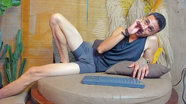 DemondSalvatore online show from 19, 7, 2026