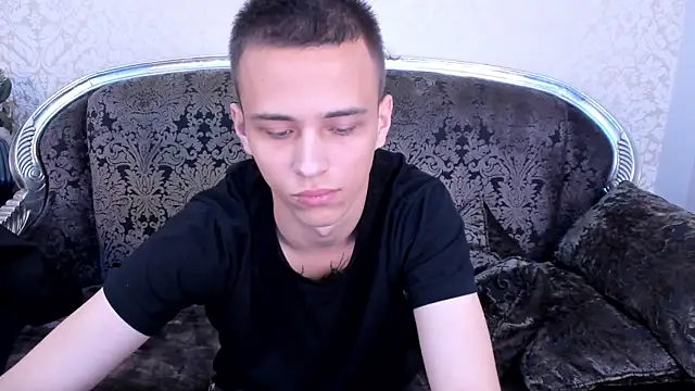 Snapshot of lucaskaur chatting on 21, 7, 2026 lucaskaur online show from 21, 7, 2026