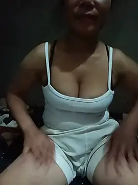 Snapshot of 1Lan-luly09 chatting on 21, 7, 2026 1Lan-luly09 online show from 21, 7, 2026