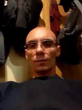 Snapshot of Andrei400308 chatting on 22, 7, 2026 Andrei400308 online show from 22, 7, 2026