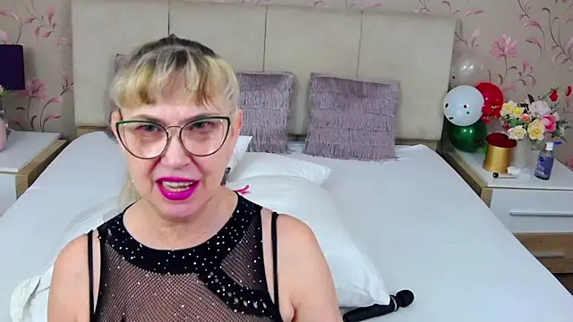 MatureMariah online show from 11, 1, 2025